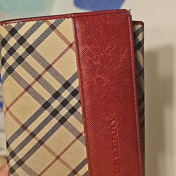 Burberry Nova Long Wallet, Kiss Lock Red and Tan - Picture 14 of 16